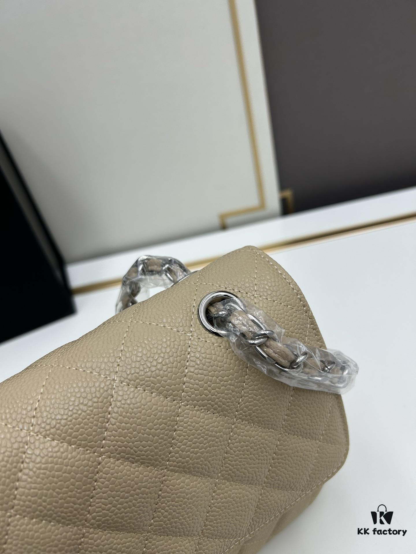 Chanel Classic CF1112 Calfskin Quilting Texture, Electroplated Hardware with Special Glaze Coating for Long-Lasting Color Retention, Genuine Leather Gold Buckle – Authentic Custom Import Level