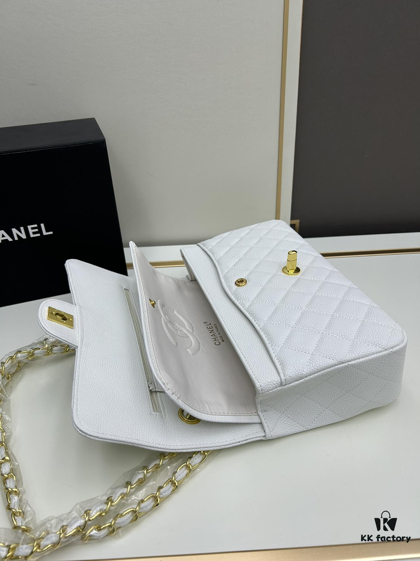 Chanel Classic CF1112 Calfskin Grain Texture, Electroplated Hardware with Special Glazing Treatment for Long-Lasting Color Retention, Genuine Leather Gold Buckle
