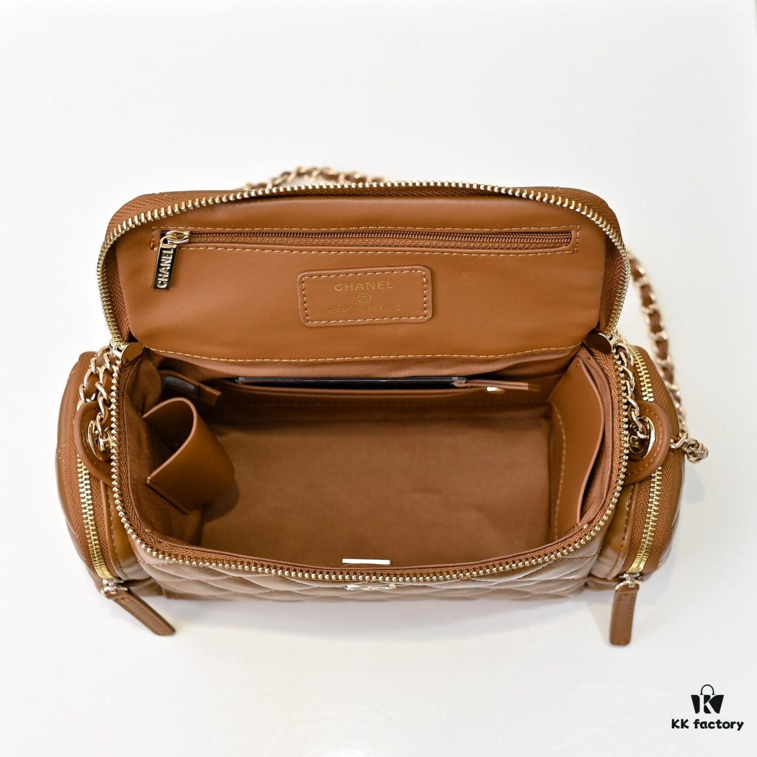 CHANEL 24K New Camera Bag - Elegantly Crafted with Lambskin and Metallic Chain