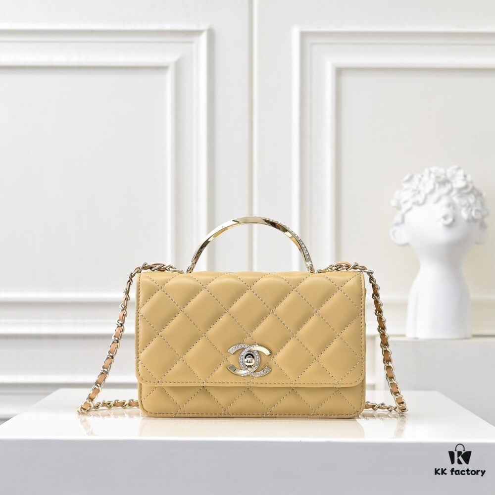 CHANEL 2024 Fall/Winter New Arrival Genuine Lambskin WOC with Metal Rhinestone Handle, Stylish and Elegant, Can Be Carried by Hand or Crossbody