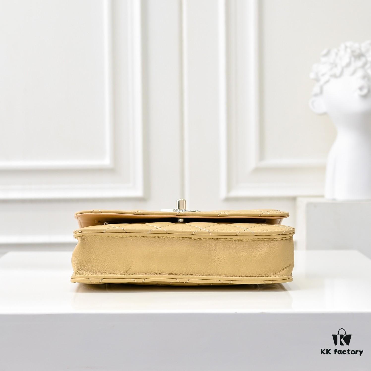 CHANEL 2024 Fall/Winter New Arrival Genuine Lambskin WOC with Metal Rhinestone Handle, Stylish and Elegant, Can Be Carried by Hand or Crossbody