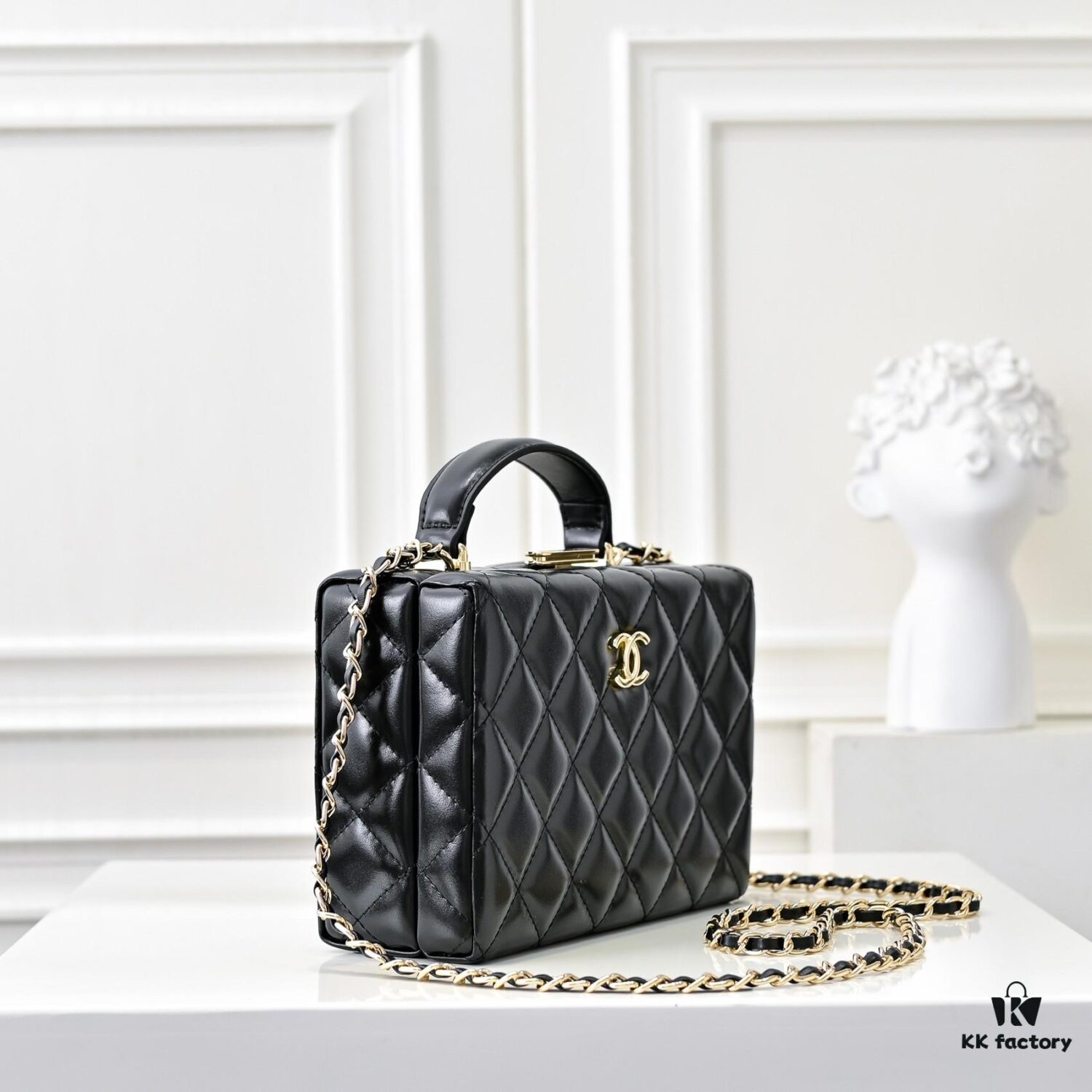 CHANEL 24K Makeup Pouch, Luxurious and Stylish, Top-Grain Leather with Durable Gold Chain, Classic CC Logo, Perfect for Everyday Elegance