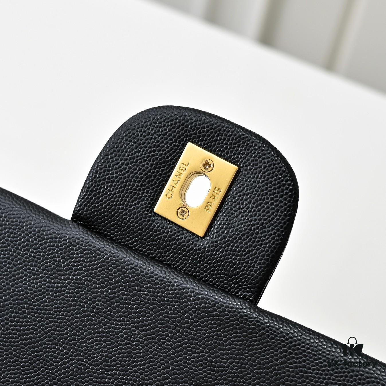 Large Size 👑 CHANEL 24K New Style CF Vintage Bag, Elegant and Timeless with Textured Shiny Calfskin and Gold-Tone Metal, Retro Chic – A Must-Have for Chanel Lovers with Stunning Silhouette