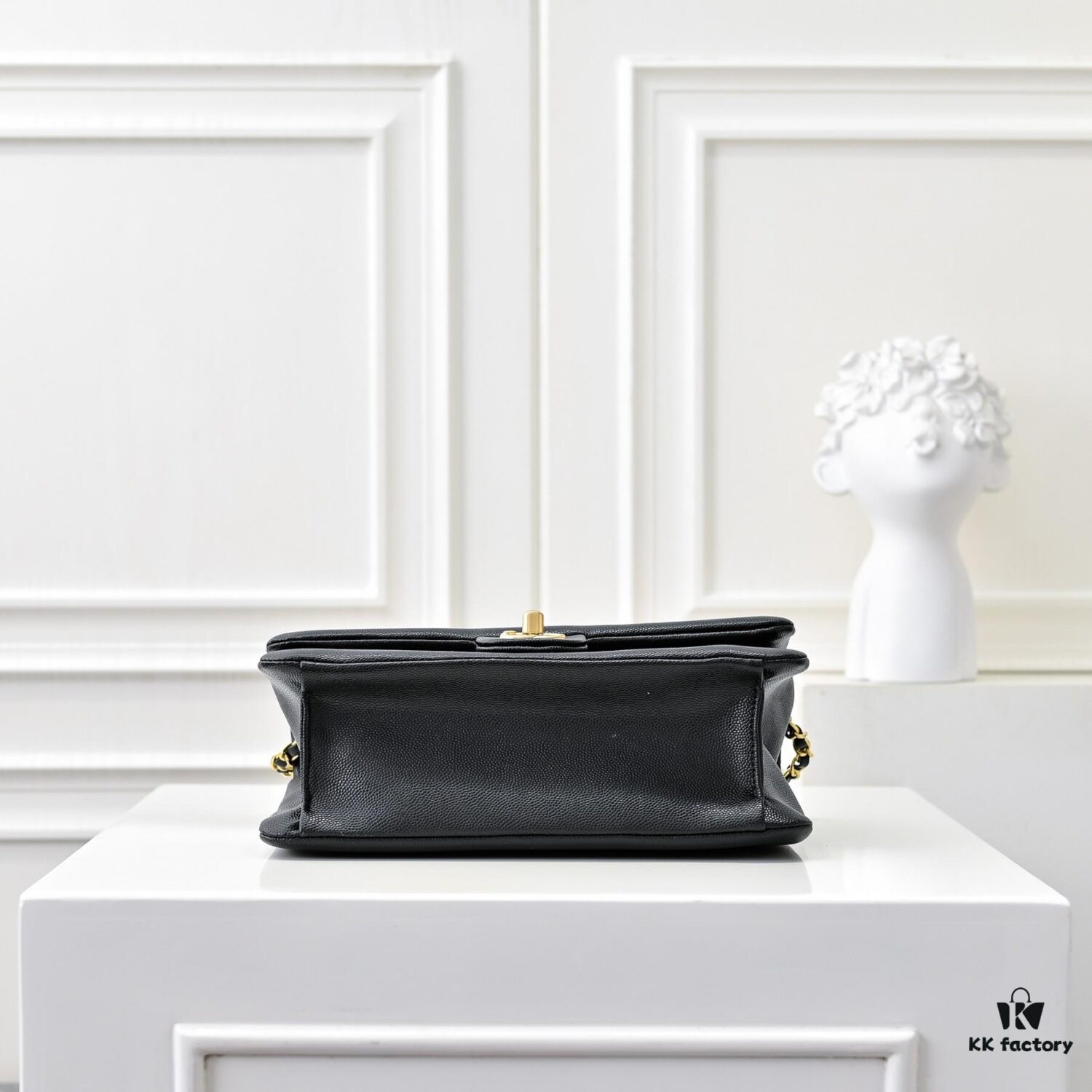 Medium Vintage CHANEL 24K New CF Style, Elegant Smooth Calfskin with Gold-Tone Hardware, Classic Quilted Design, Timeless Retro Chic