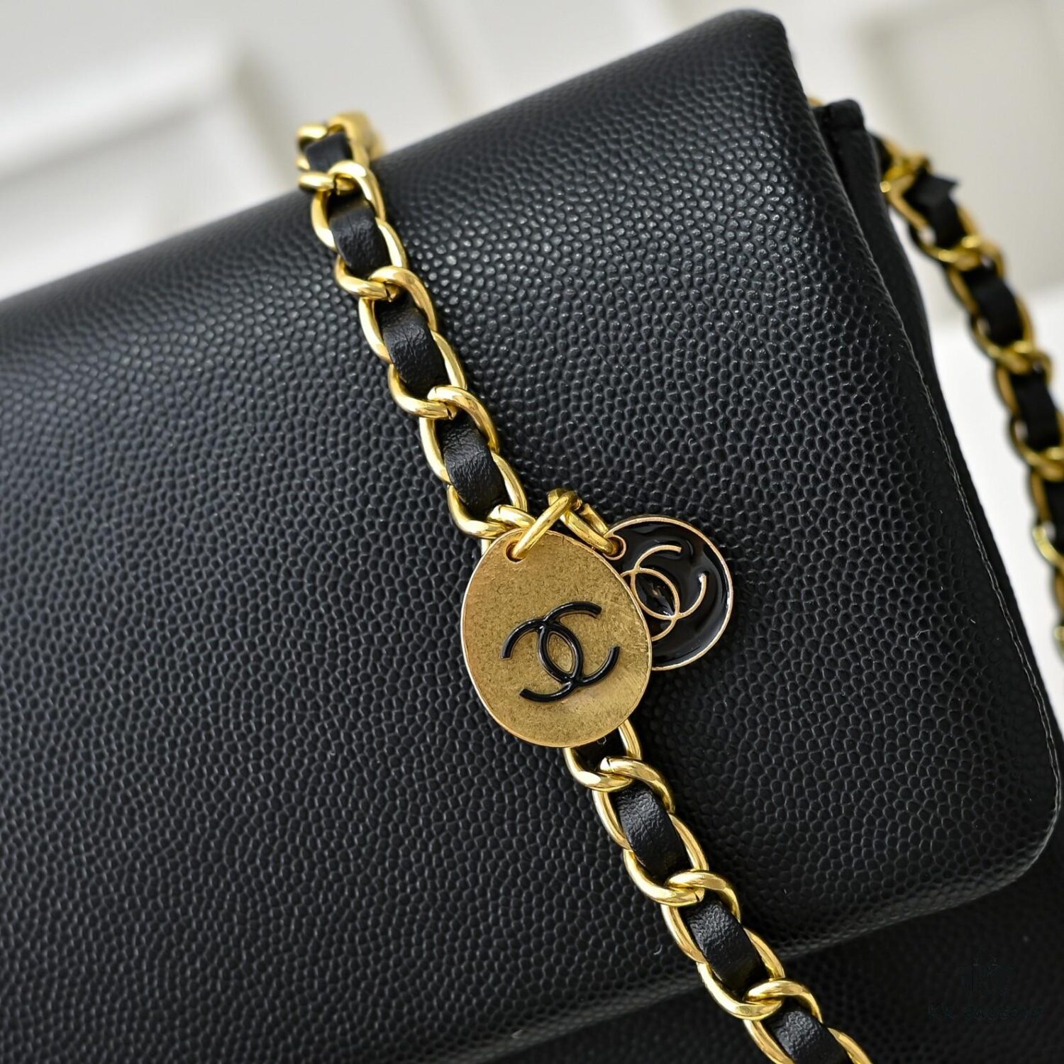 Medium Vintage CHANEL 24K New CF Style, Elegant Smooth Calfskin with Gold-Tone Hardware, Classic Quilted Design, Timeless Retro Chic