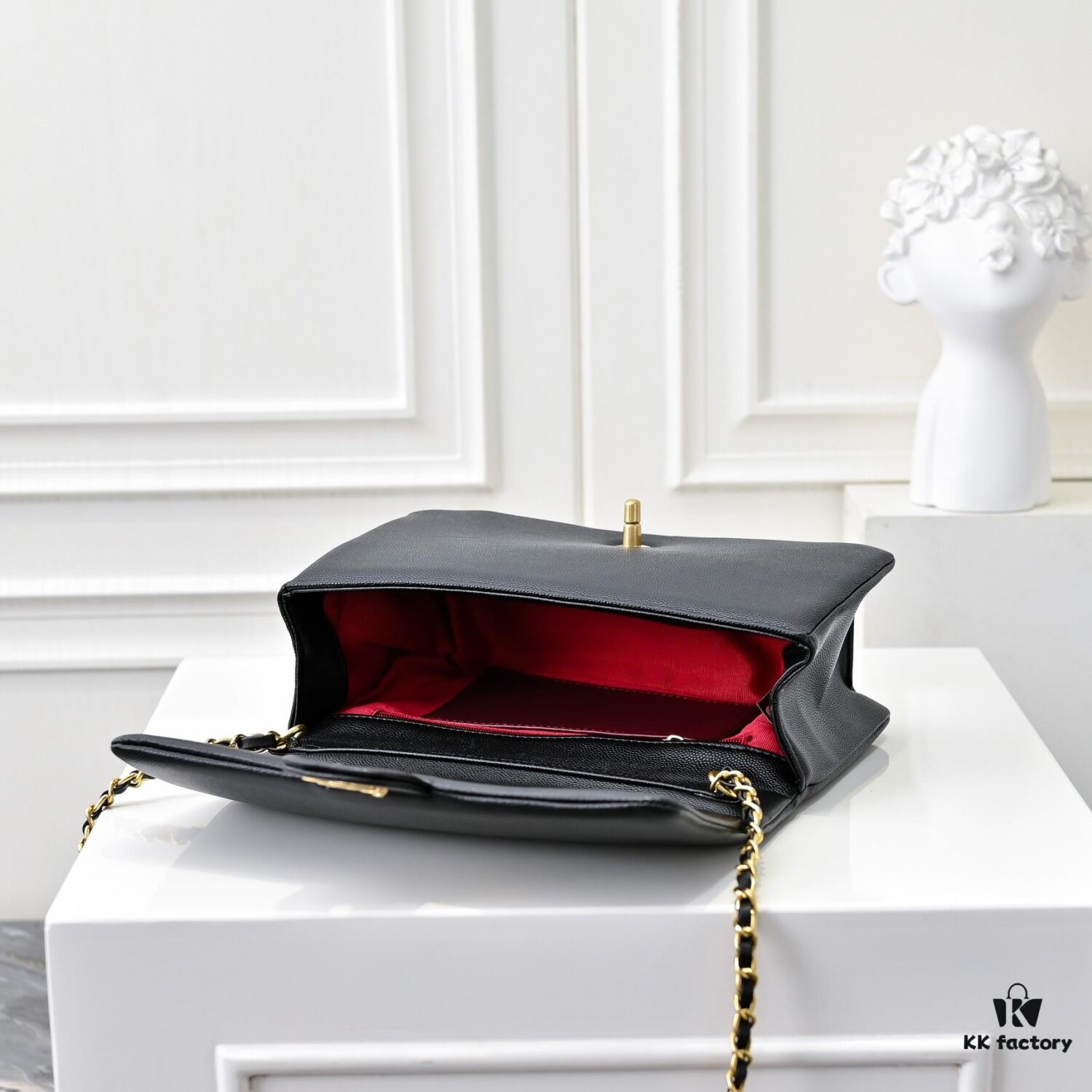 Medium Vintage CHANEL 24K New CF Style, Elegant Smooth Calfskin with Gold-Tone Hardware, Classic Quilted Design, Timeless Retro Chic