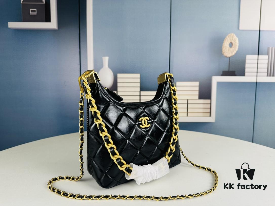 New Arrival Mini Batch No Filter | Today's Must-Have: Chanel 24A Hobo 🖤