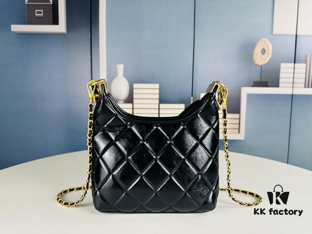 New Arrival Mini Batch No Filter | Today's Must-Have: Chanel 24A Hobo 🖤