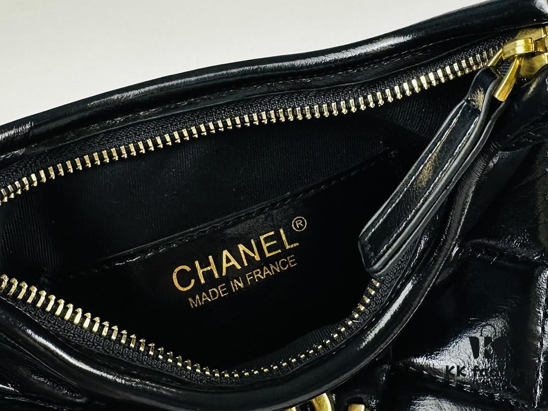 New Arrival Mini Batch No Filter | Today's Must-Have: Chanel 24A Hobo 🖤