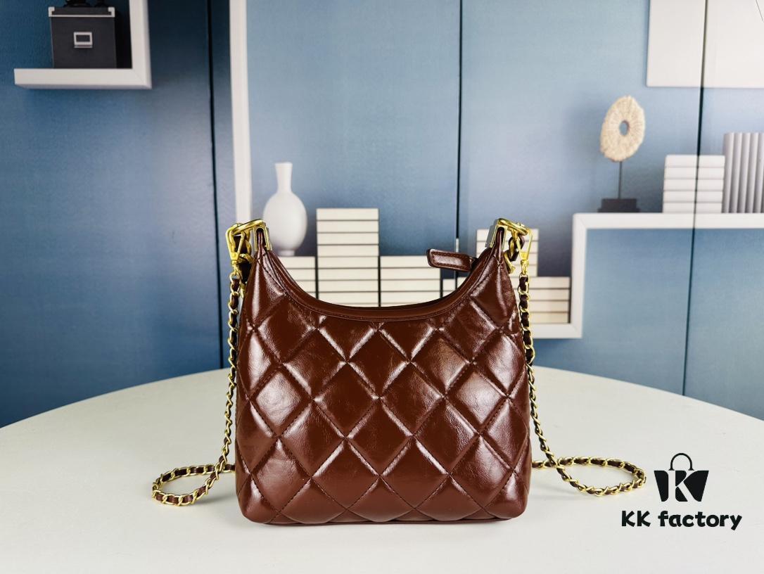 New Arrival Mini Unfiltered | Today's Must-Have: Chanel 24A Hobo ~ 🖤