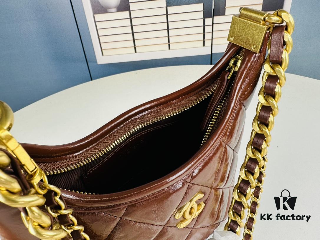 New Arrival Mini Unfiltered | Today's Must-Have: Chanel 24A Hobo ~ 🖤