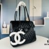 New Arrival CHANEL 24A Spring Collection Vintage Bag 🌹💕 ... 2024 Brand New Ultimate Version! A Timeless Classic Reimagined – The Iconic 'Vintagep' Basket Bag, Once Ranked Among the World's Top 50 Most Desirable Handbags, Famous for Being a Favorite of Miss Hilton. Discontinued at Official Boutiques – Unavailable Even with Money [Smile] Exclusively Sourced from Vintage Stores. ZP-Developed Leather: European-Origin Haas Lambskin, 24K Thick Gold-Plated Steel Lock Imported from Italy. Limited Stock, Frequently Out of Stock. Perfectly Matches the Authentic Piece in Texture and Feel ✔ Size 37x28x10, Model No. 9959