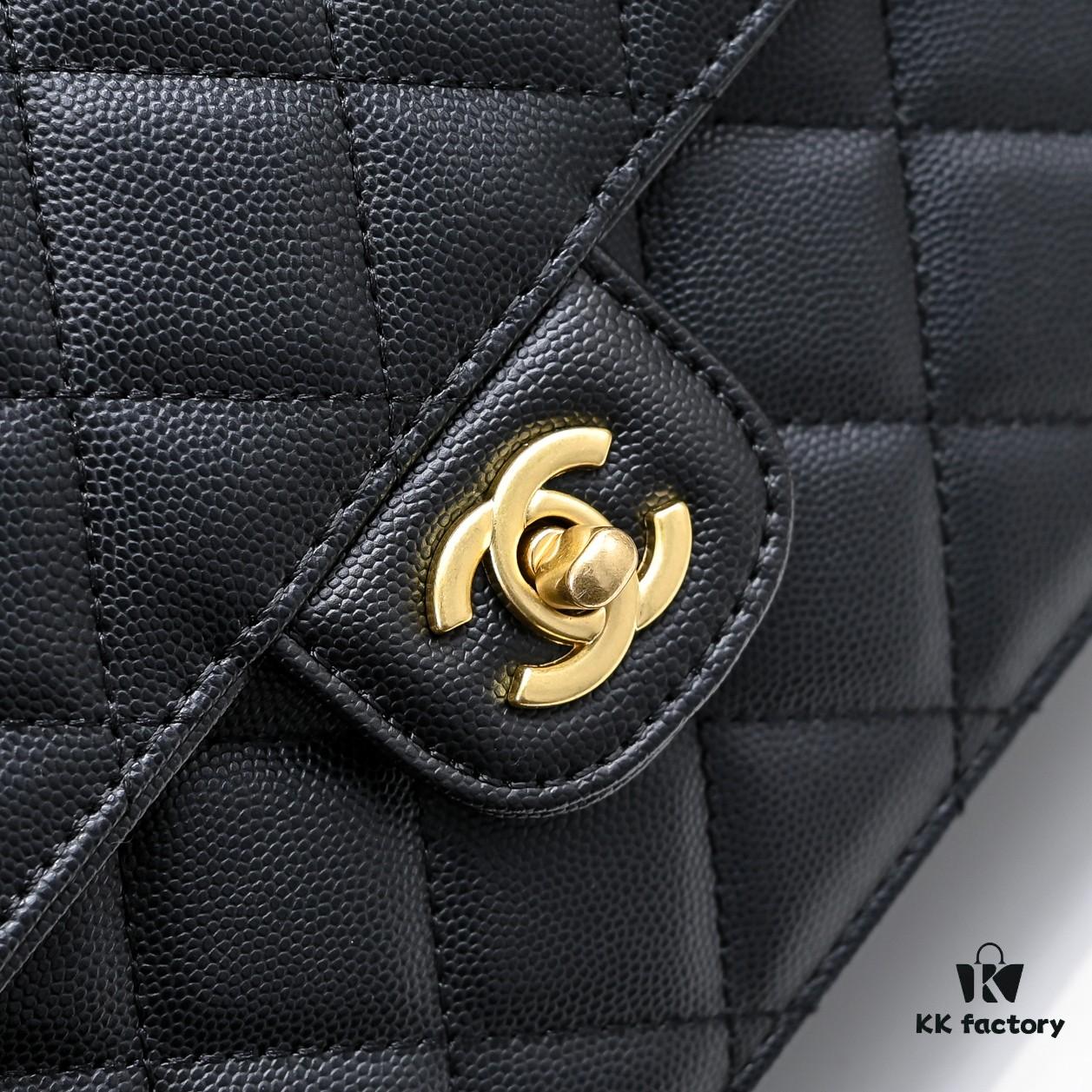 Large Size 👑 CHANEL 24k Fall/Winter New Arrival Caviar Leather Handbag with Unique Texture – Detachable Strap for Handheld or Crossbody Wear