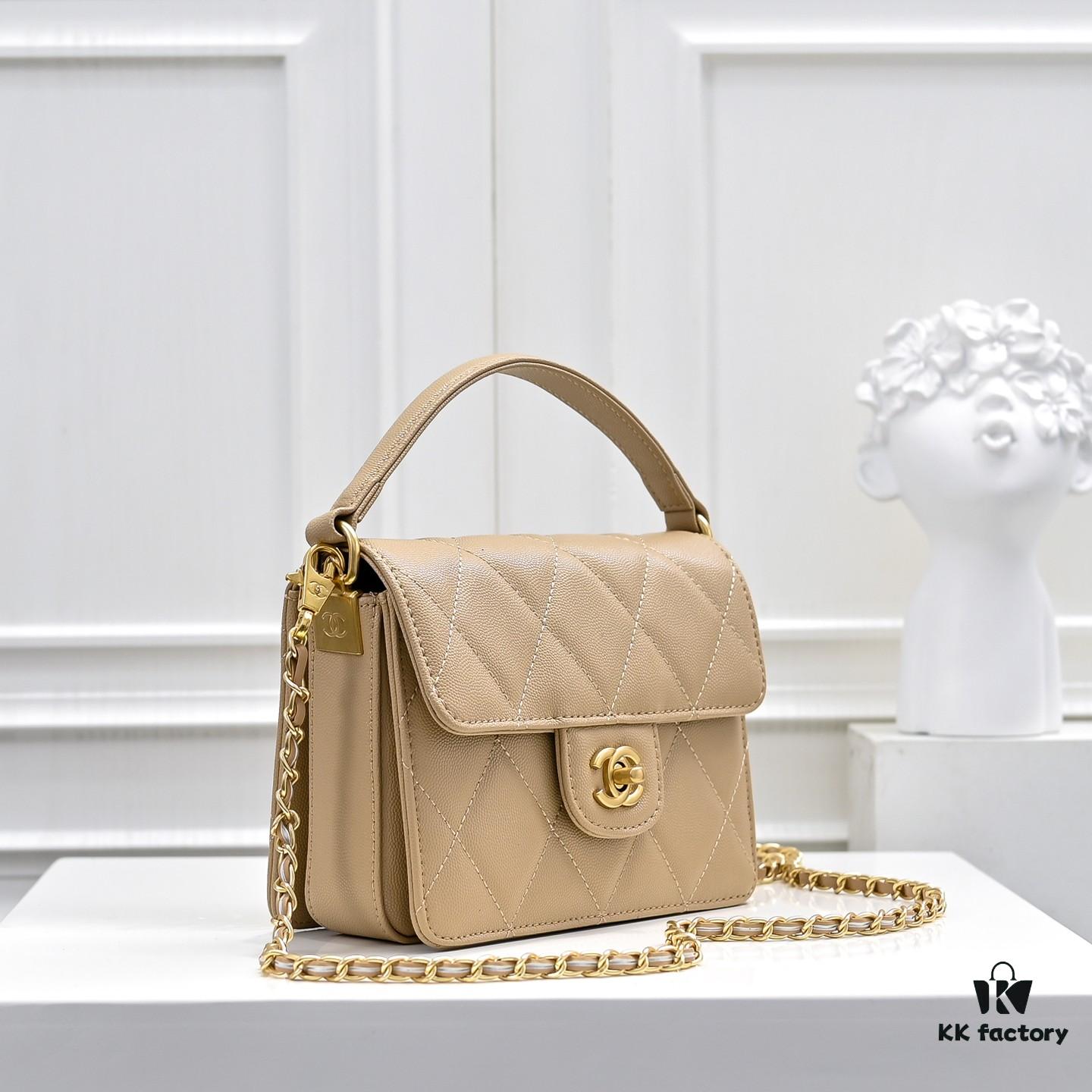 Medium 👑 CHANEL 24K Fall/Winter New Arrival Caviar Leather Handbag with Unique Texture – Detachable Strap for Crossbody or Handheld Wear