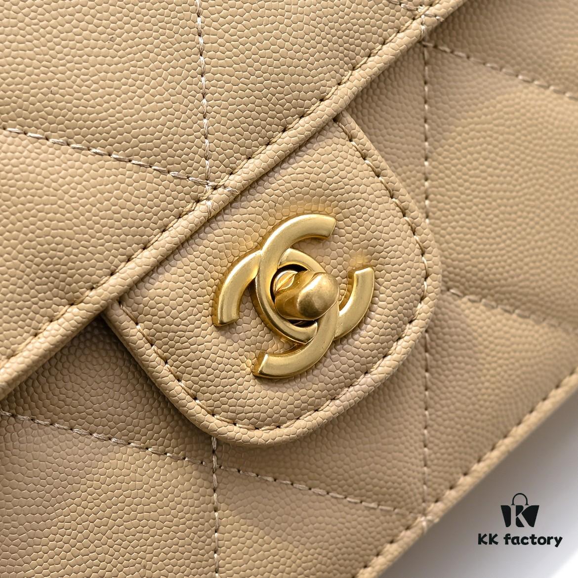 Medium 👑 CHANEL 24K Fall/Winter New Arrival Caviar Leather Handbag with Unique Texture – Detachable Strap for Crossbody or Handheld Wear