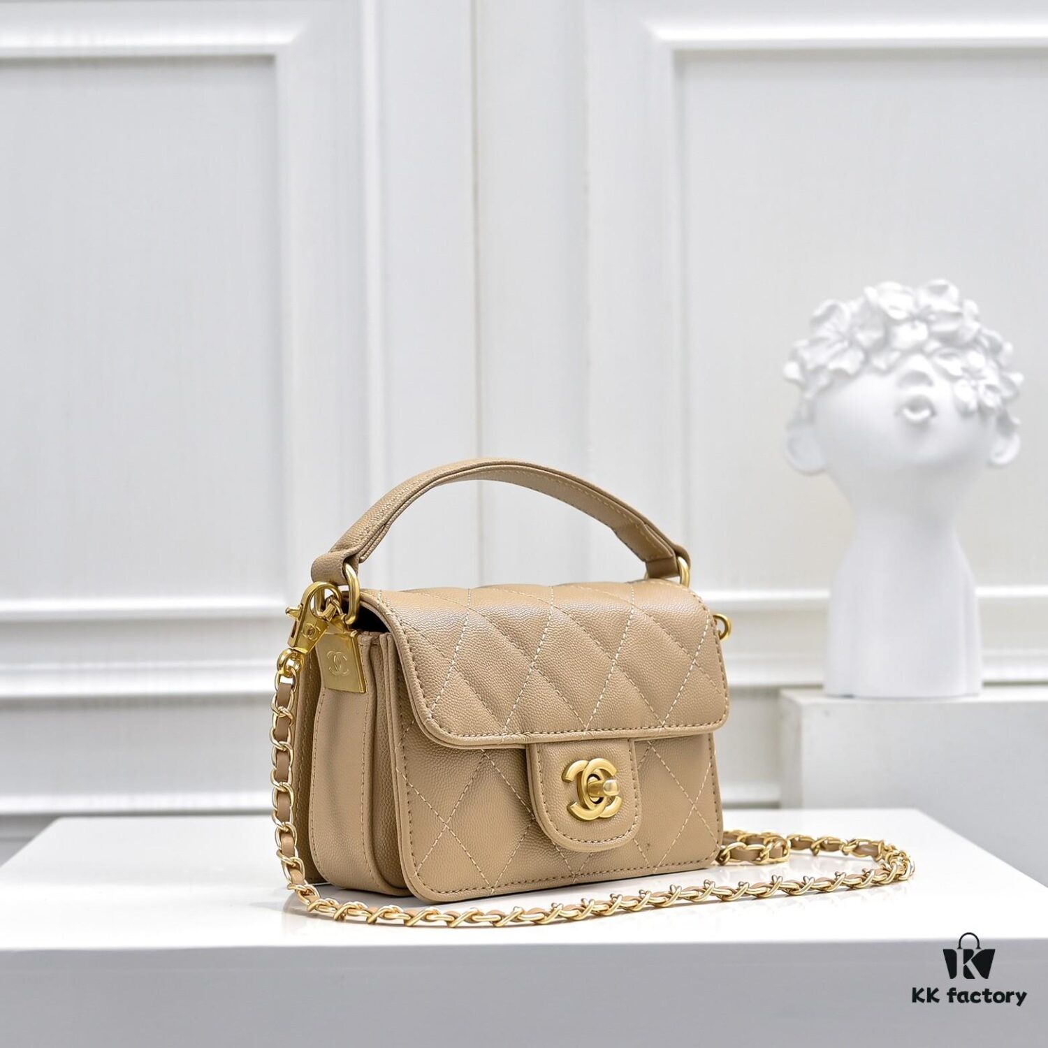 Mini Chanel 24K Autumn-Winter New Arrival Caviar Leather Bag with Unique Texture, Detachable Strap for Handheld or Crossbody Wear