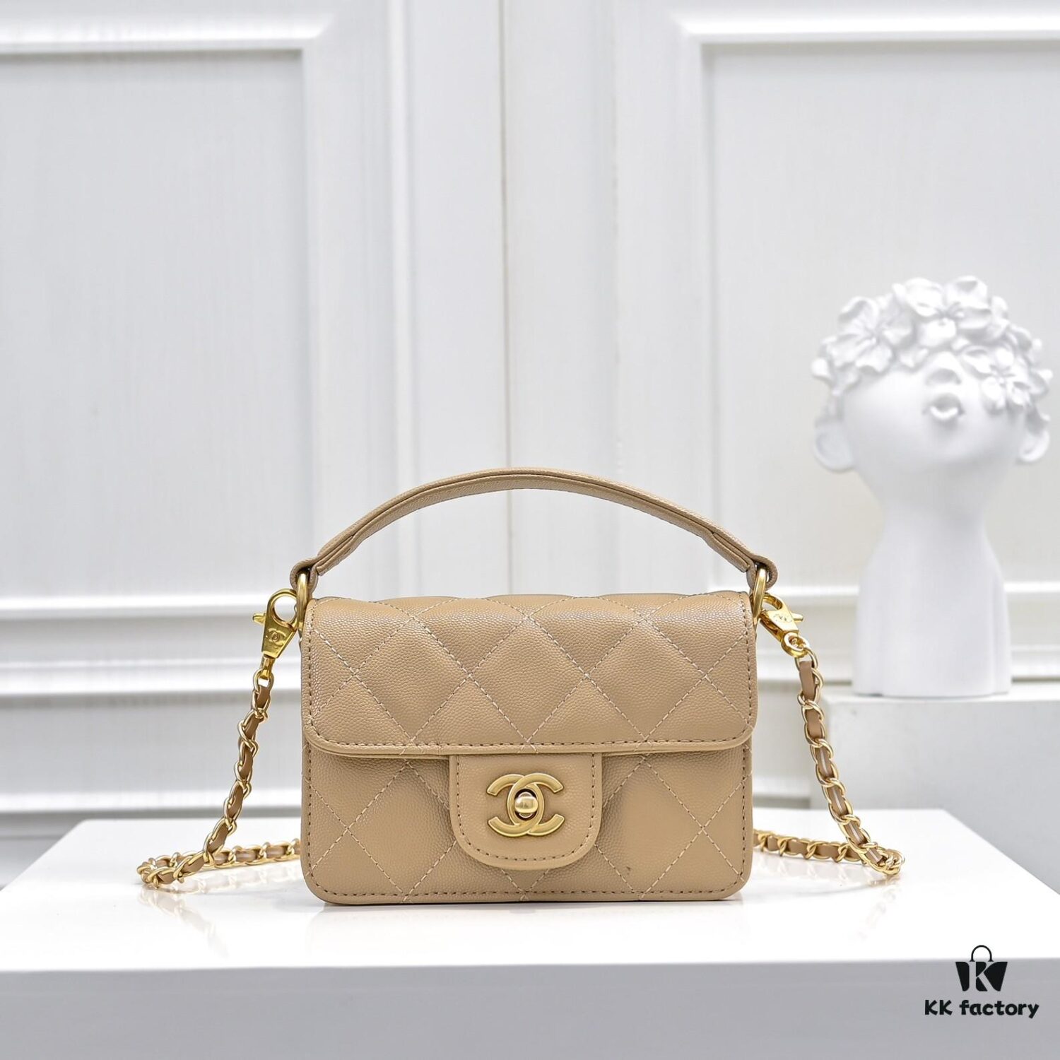 Mini Chanel 24K Autumn-Winter New Arrival Caviar Leather Bag with Unique Texture, Detachable Strap for Handheld or Crossbody Wear