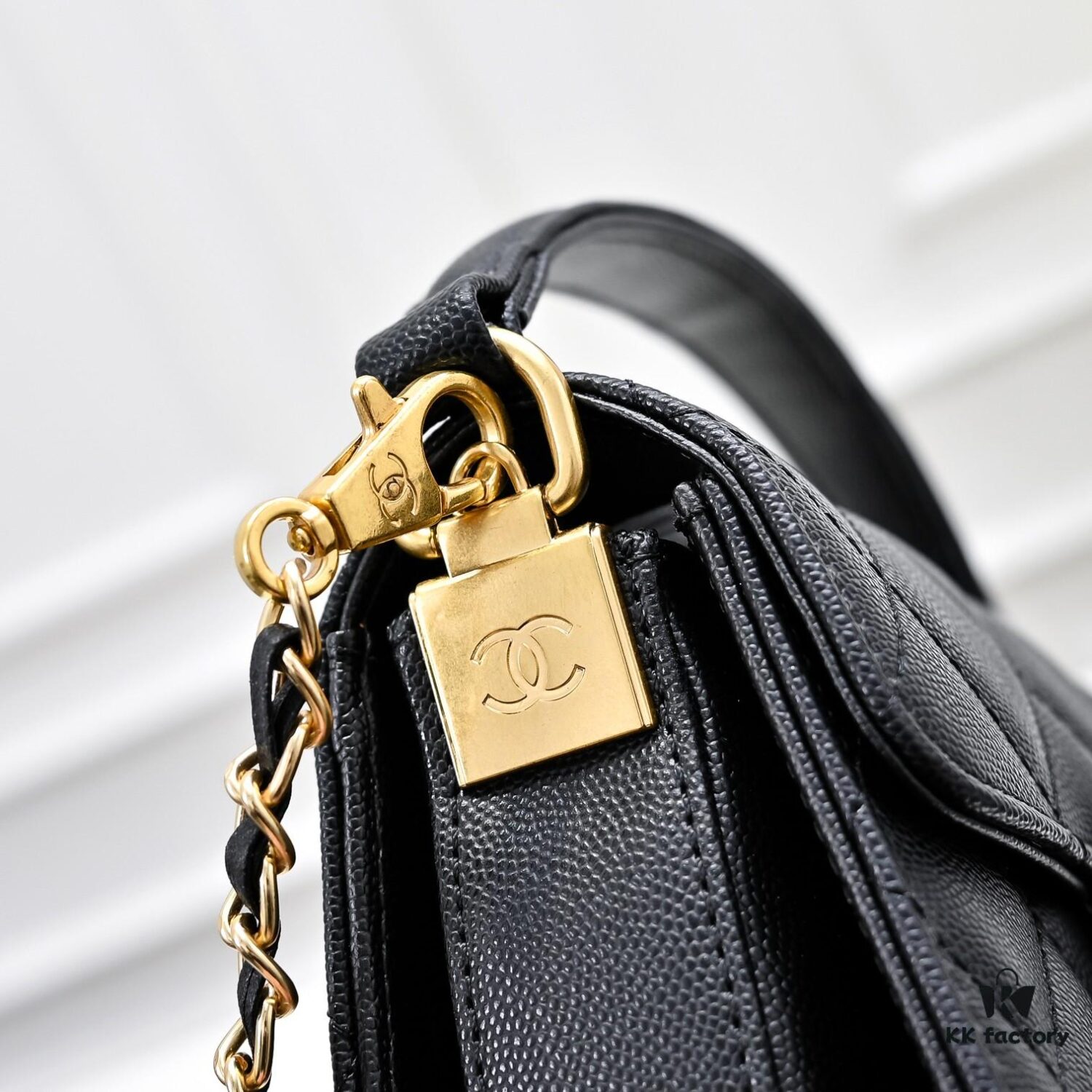 Mini CHANEL 24k Fall/Winter New Arrival with Caviar Leather, Unique Texture, Convertible Handheld or Crossbody, Detachable Strap