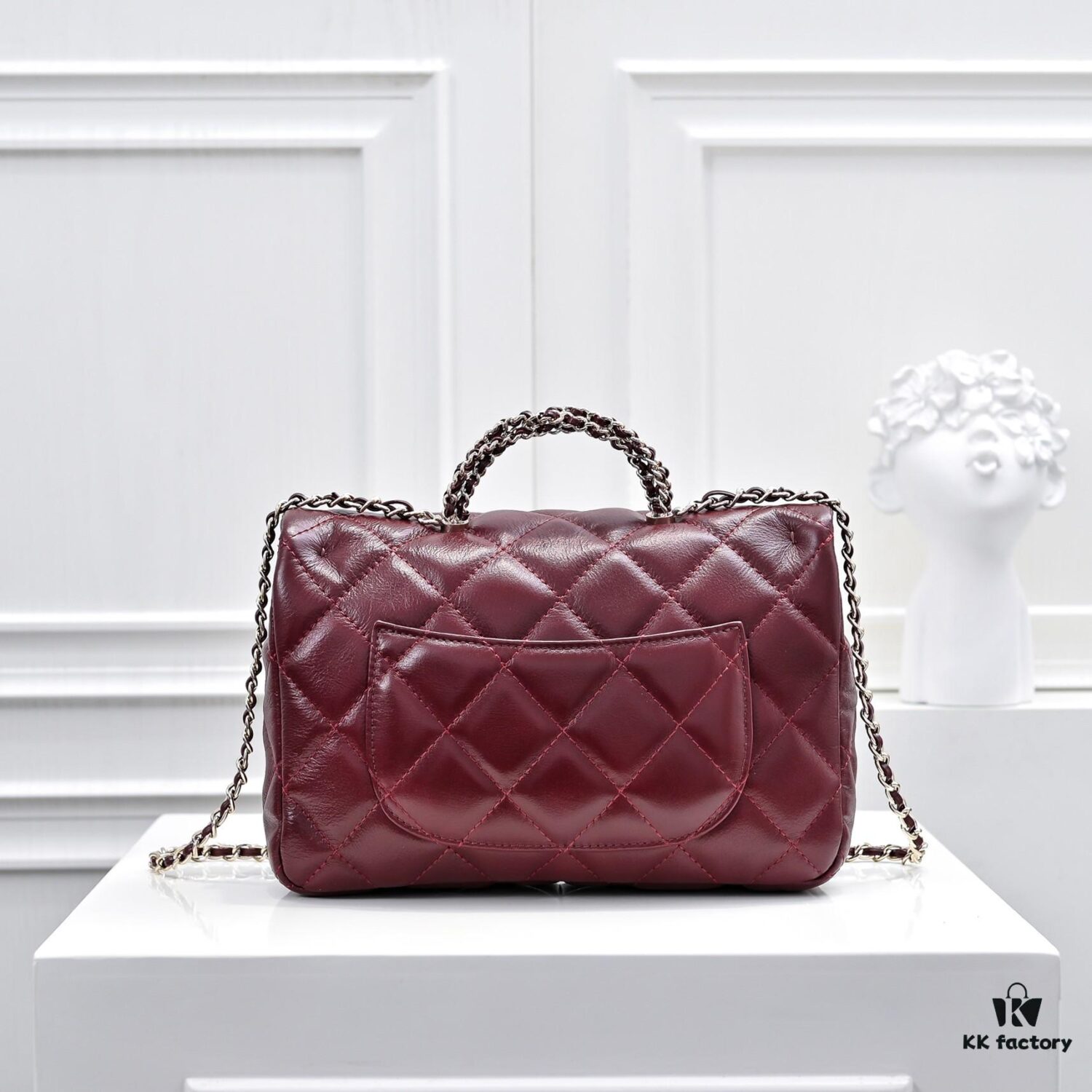 Large Size 👑 Chanel 24B New Collection Top-Grain Waxed Leather Bag with Braided Metal Chain Handle