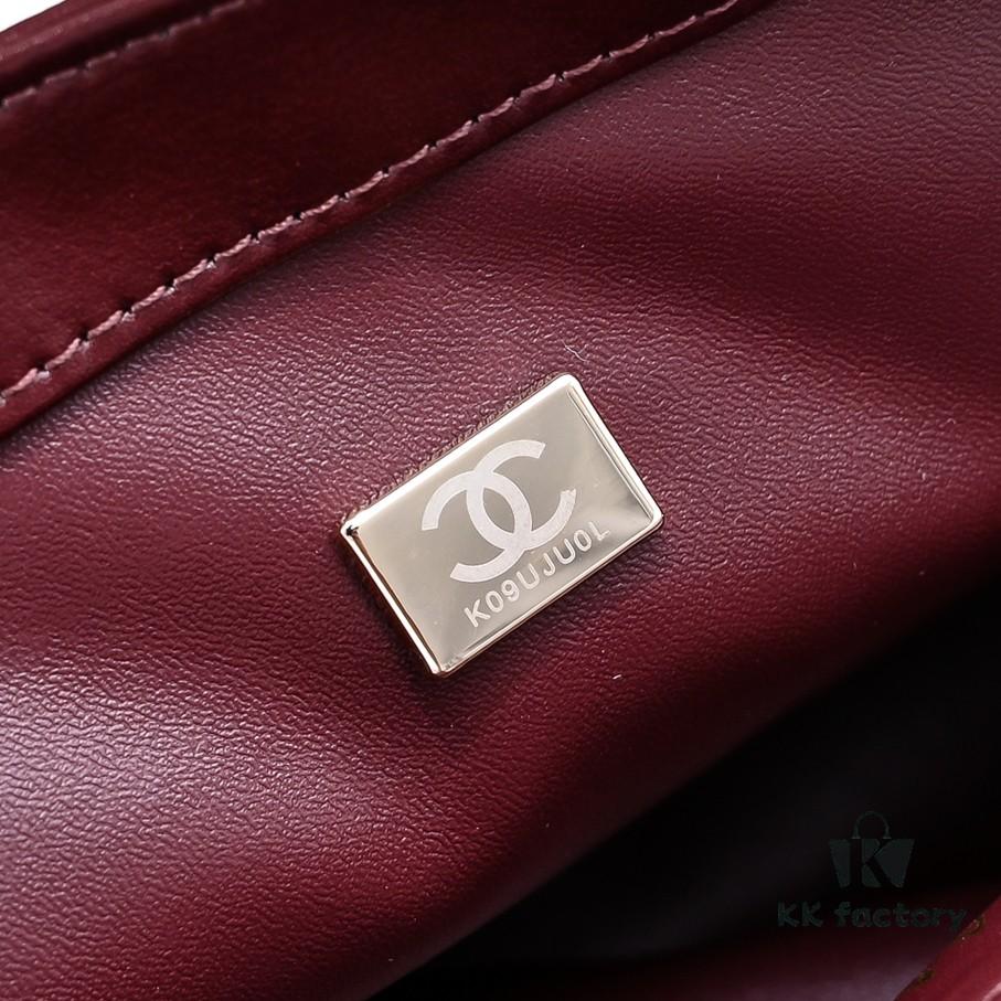 Large Size 👑 Chanel 24B New Collection Top-Grain Waxed Leather Bag with Braided Metal Chain Handle