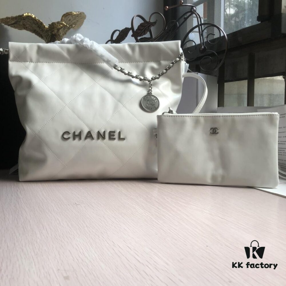 Exclusive Launch, High Quality, Premium Replica Style – In Stock! 2022 Spring New Arrival – The Hottest and Most Desired Collection of the Season: The '22 Bag' Series