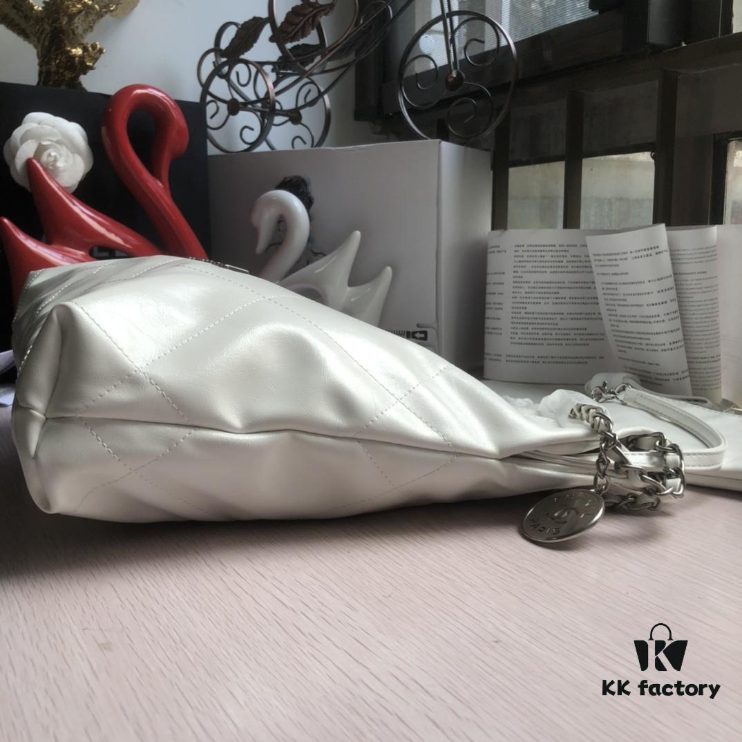 Exclusive Launch, High Quality, Premium Replica Style – In Stock! 2022 Spring New Arrival – The Hottest and Most Desired Collection of the Season: The '22 Bag' Series