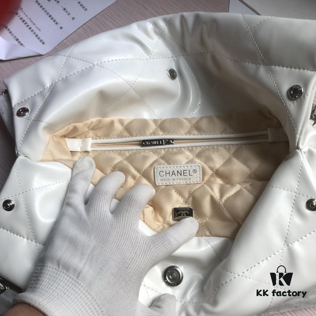 Exclusive Launch, High Quality, Premium Replica Style – In Stock! 2022 Spring New Arrival – The Hottest and Most Desired Collection of the Season: The '22 Bag' Series