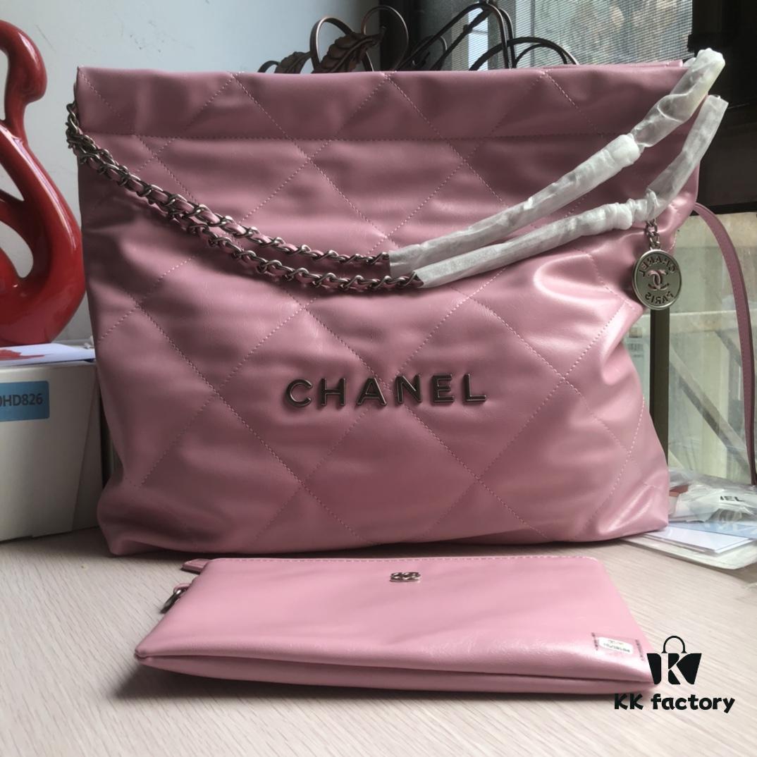 Exclusive Launch High Quality Comparable to Original Single 2022 Spring New Arrival In Stock The Hottest and Most Worthwhile Collection of the Season Named 22 Bag: Calfskin Series Soft Smooth and Comfortable to Touch Shiny Calfskin Casual Drawstring Close-Fitting Bag with Extra Large Capacity Fashionable and Versatile