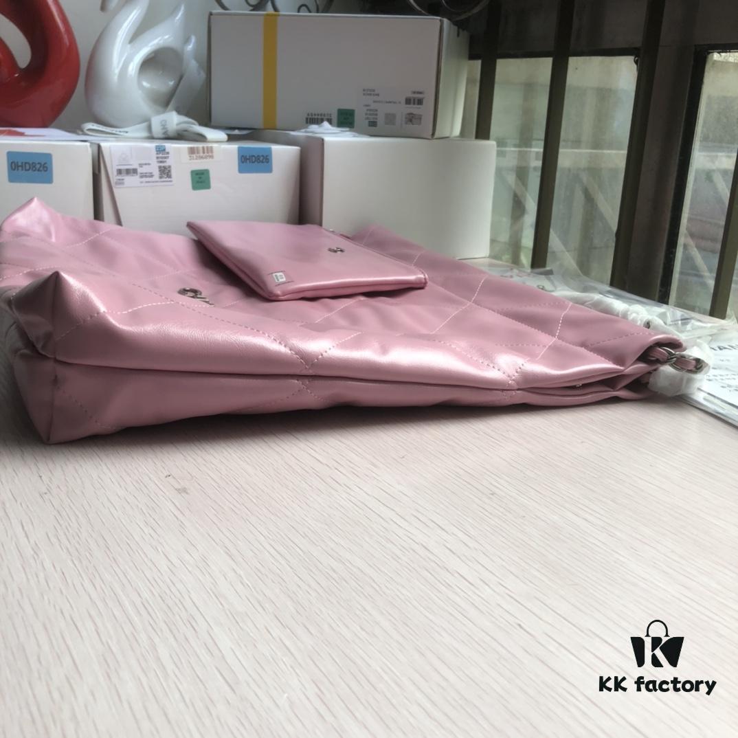 Exclusive Launch High Quality Comparable to Original Single 2022 Spring New Arrival In Stock The Hottest and Most Worthwhile Collection of the Season Named 22 Bag: Calfskin Series Soft Smooth and Comfortable to Touch Shiny Calfskin Casual Drawstring Close-Fitting Bag with Extra Large Capacity Fashionable and Versatile