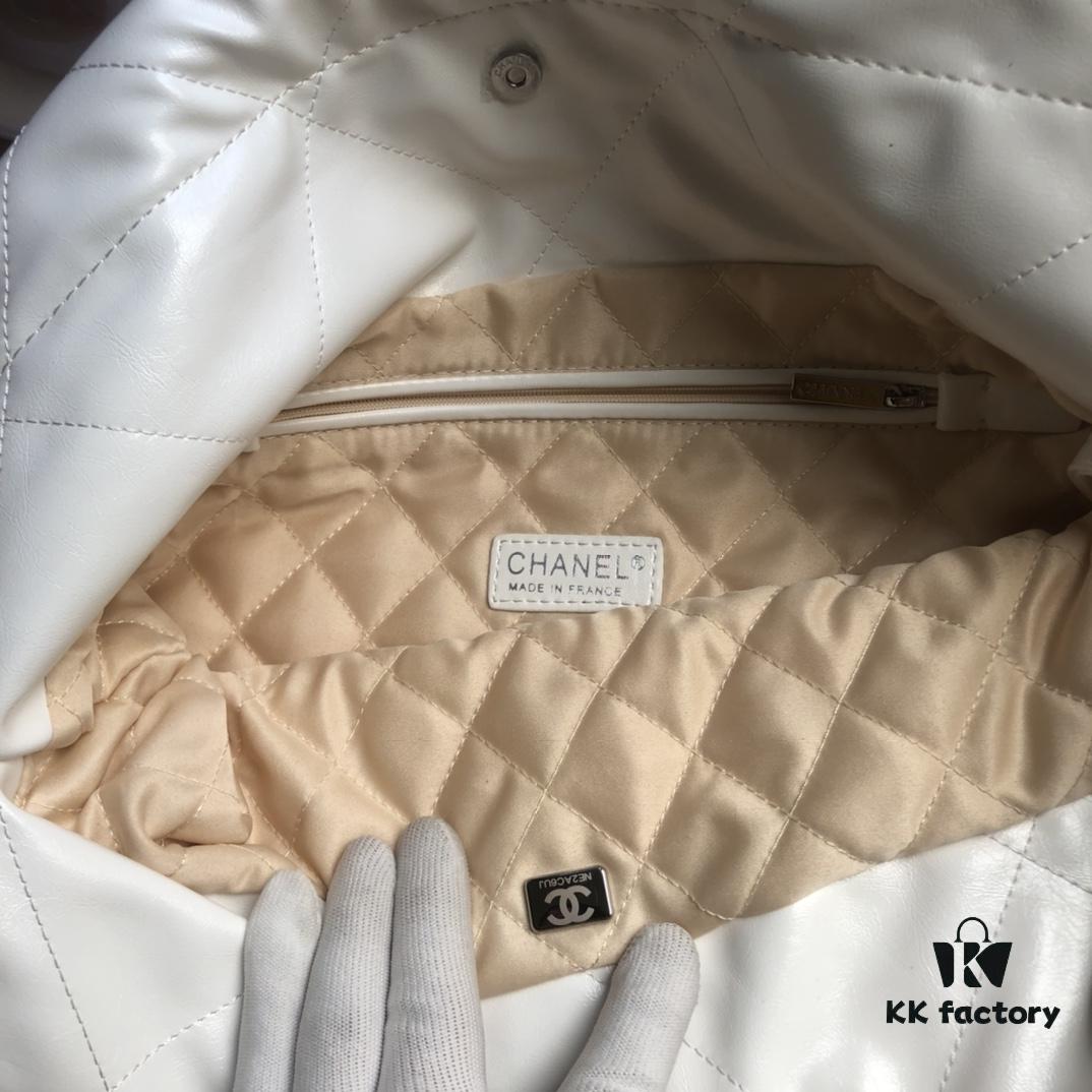 Exclusive Launch High Quality Comparable to Original Single 2022 Spring New Arrival In Stock The Hottest and Most Worthwhile Series of the Season Named 22 Bag: Calfskin Collection Soft Smooth and Comfortable to Touch Shiny Calfskin Casual Drawstring Close-Fitting Bag with Extra Large Capacity Fashionable and Versatile All-Named Numeric Series by Xiao Xiang Are Guaranteed to Be Popular and Classic Super Stylish and Elegant Easy to Match Wear It and You'll Be a Top Trendsetter