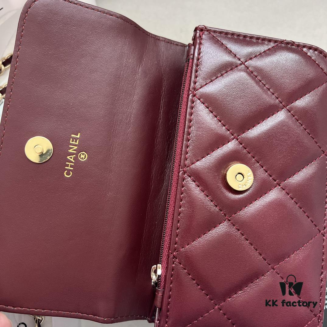 Chanel 24B New Collection WOC. Top-grain waxed leather with a braided 'twisted rope' metal chain handle, composed of three separate chains forming an integrated fixed handle. Compact size: 17x10cm, Model: 1211