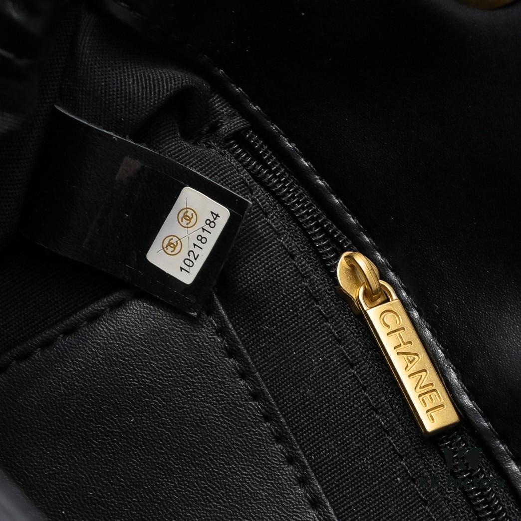 Chanel 24B Coarse Chain Underarm Bag, Top Grain Leather CF Shoulder Bag