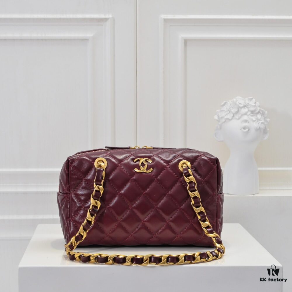 Chanel 24B Coarse Chain Pillow Bag, Top-Grade Cowhide, Shoulder Bag with Elegant and Charming Design