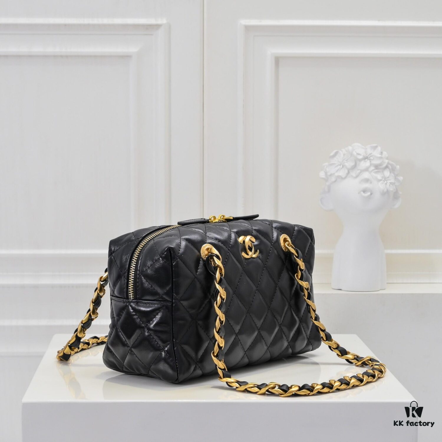 Chanel 24B Thick Chain Pillow Bag, Top-Grade Cowhide, Elegant and Charming Black Shoulder Bag with CC Logo and Black-Gold Woven Chain