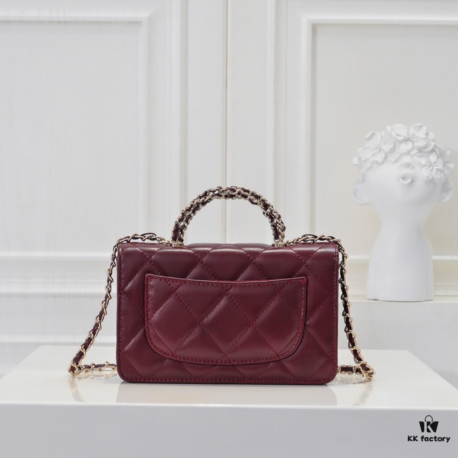 Large Size 👑 Chanel 24B New Series WOC, Top-Grade Oil-Waxed Leather with Braided Handle