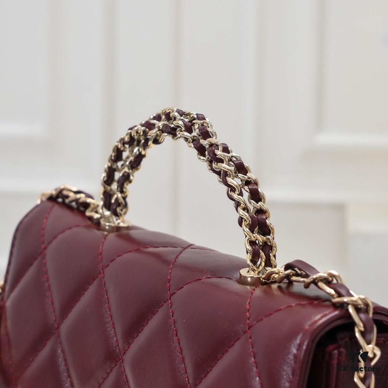 Large Size 👑 Chanel 24B New Series WOC, Top-Grade Oil-Waxed Leather with Braided Handle