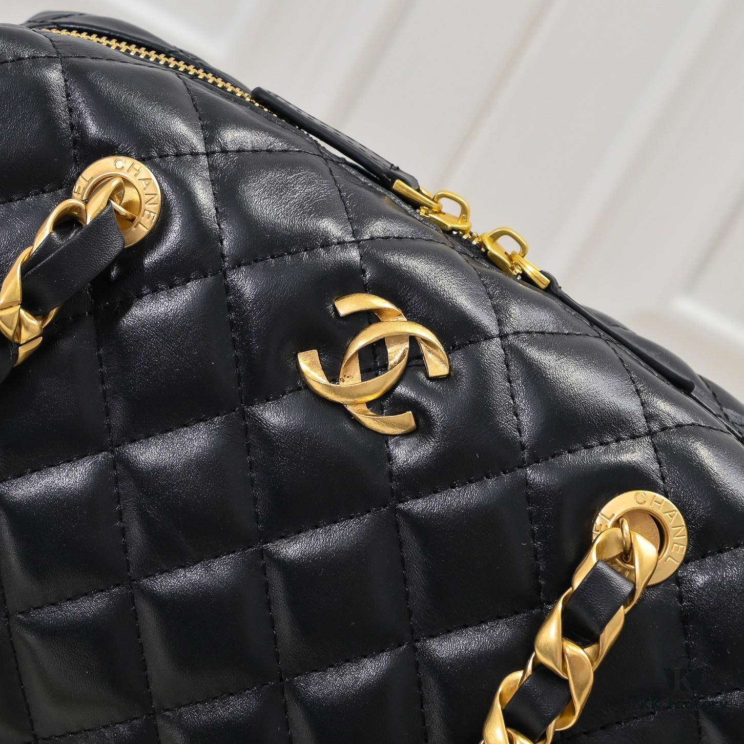 Chanel 24B Thick Chain Pillow Bag, Top-Grade Cowhide, Elegant and Charming Black Shoulder Bag with CC Logo and Black-Gold Woven Chain