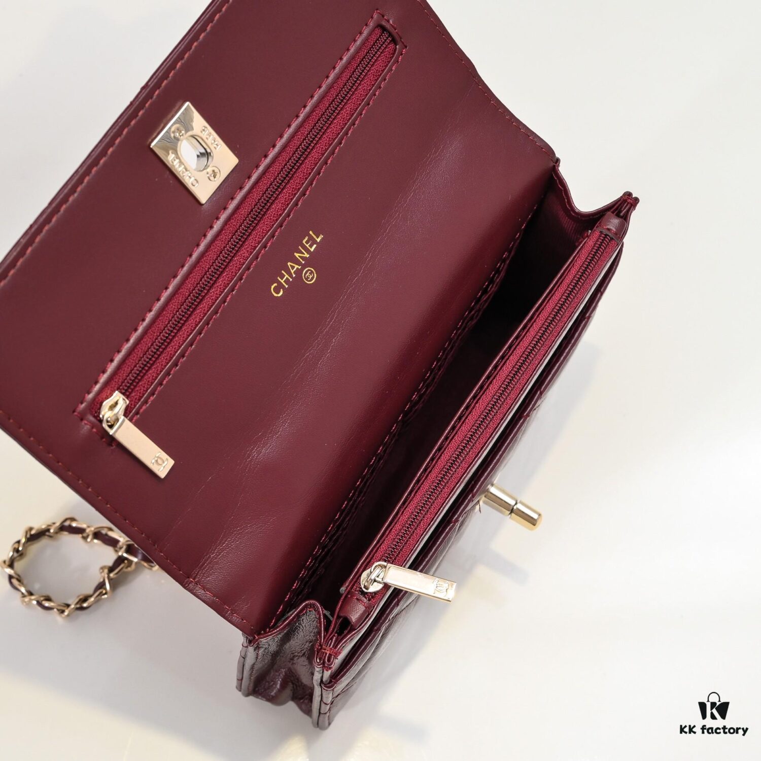 Large Size 👑 Chanel 24B New Series WOC, Top-Grade Oil-Waxed Leather with Braided Handle