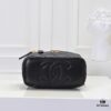 Large Size 👑 Chanel 24A New Double C Enamel Buckle Cosmetic Pouch, Exquisitely Crafted