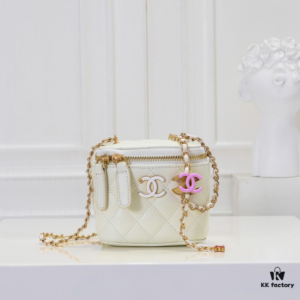 Small Chanel 24A New Double C Enamel Buckle Makeup Pouch, Exquisitely Crafted in Imported Lambskin