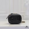 Small Chanel 24A New Double C Enamel Buckle Cosmetic Pouch Genuine Imported Lamb Leather Stylish and Exquisite