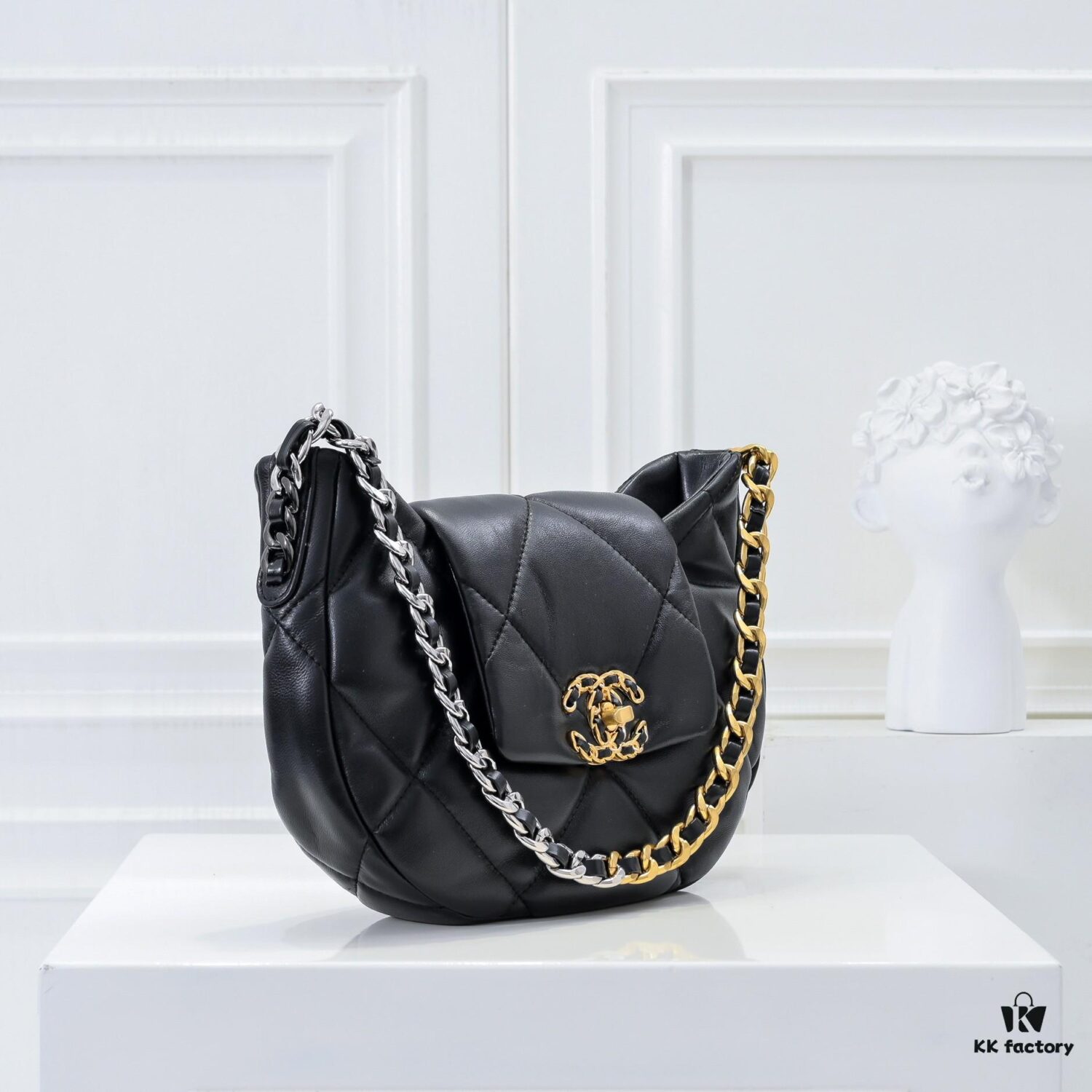 Chanel 19 Shoulder Bag in Quilted Calfskin with CC Logo and Chain Strap