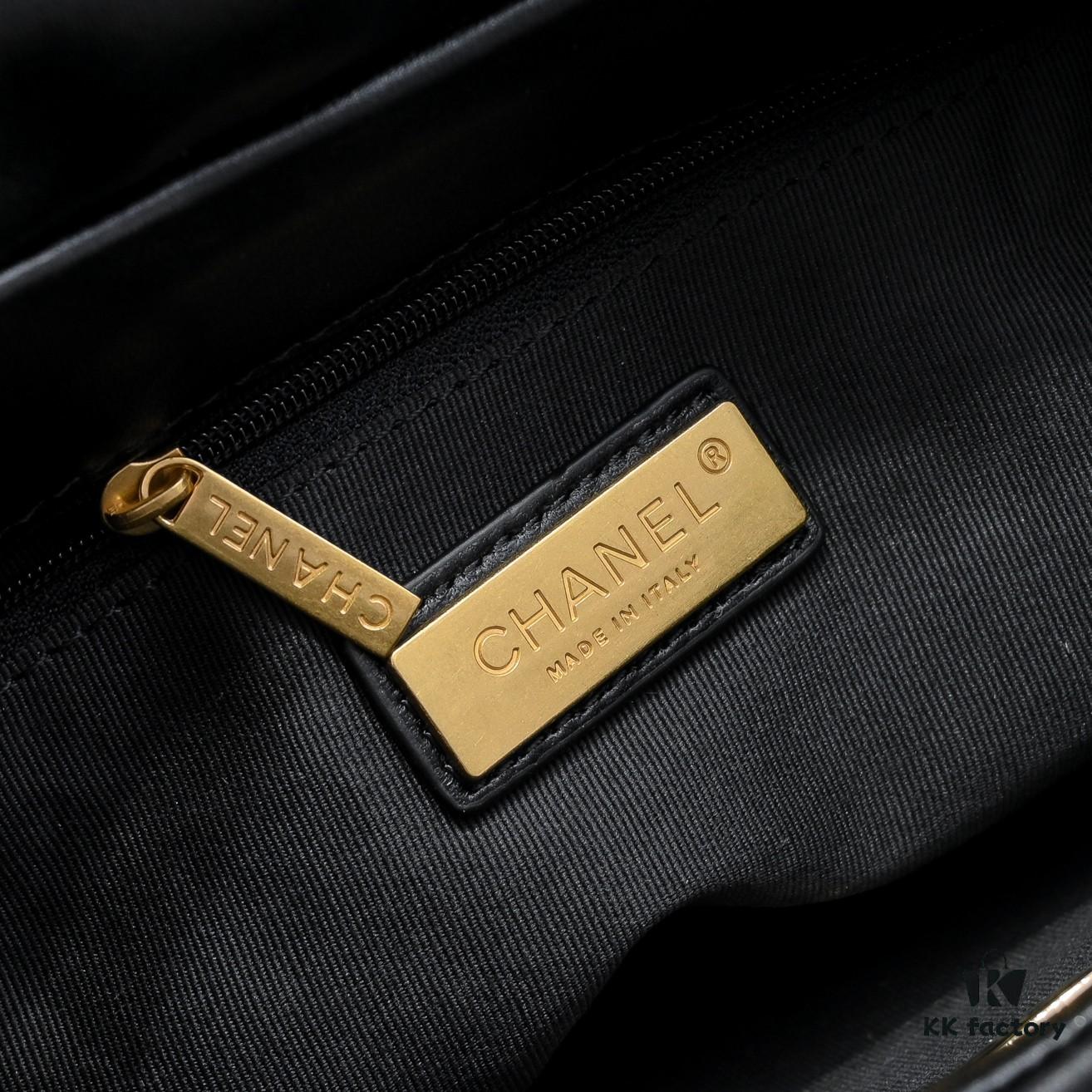 Chanel 19 Shoulder Bag in Quilted Calfskin with CC Logo and Chain Strap