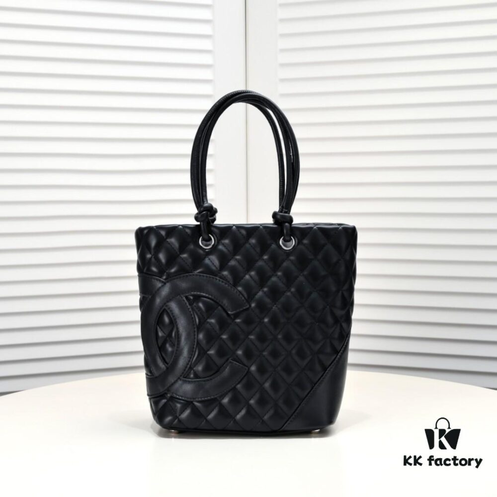 CHANEL 24A Spring Collection Vintage Handbag - Rare 2006 Full New Supreme Edition