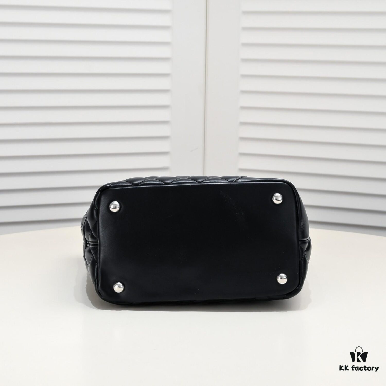 CHANEL 24A Spring Collection Vintage Handbag - Rare 2006 Full New Supreme Edition