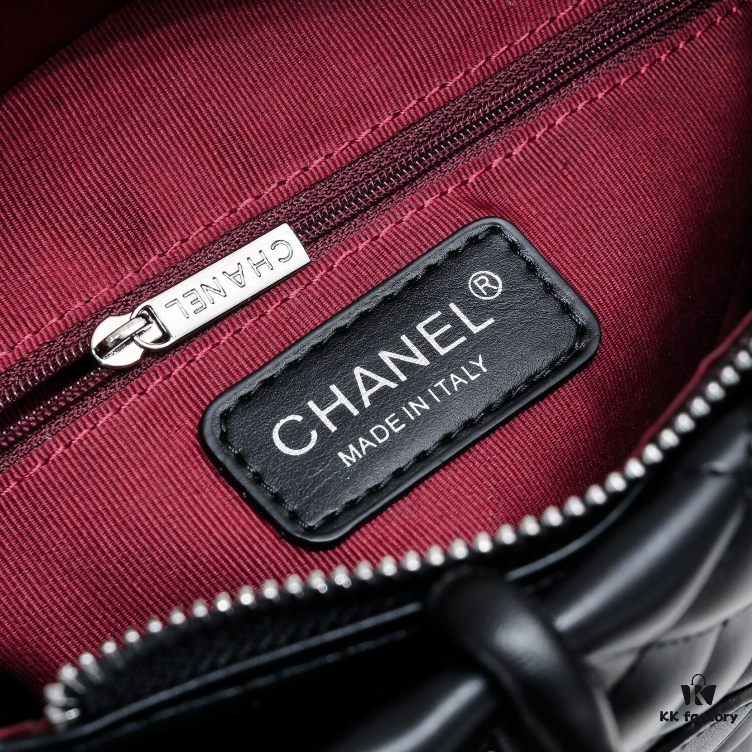CHANEL 24A Spring Collection Vintage Handbag - Rare 2006 Full New Supreme Edition