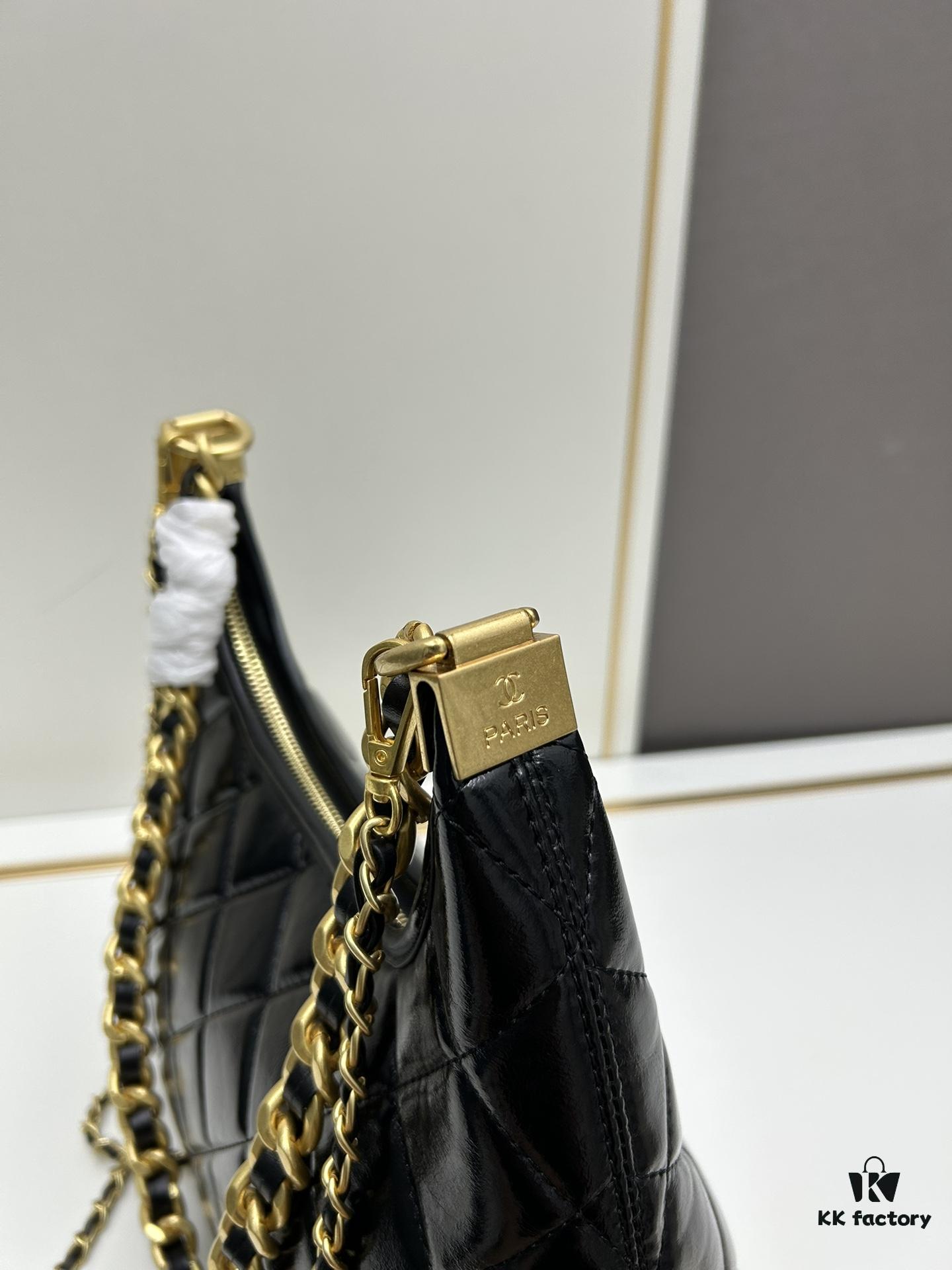 New Large Batch No Filter | Today's Must-Have: Chanel 24A Hobo 🖤