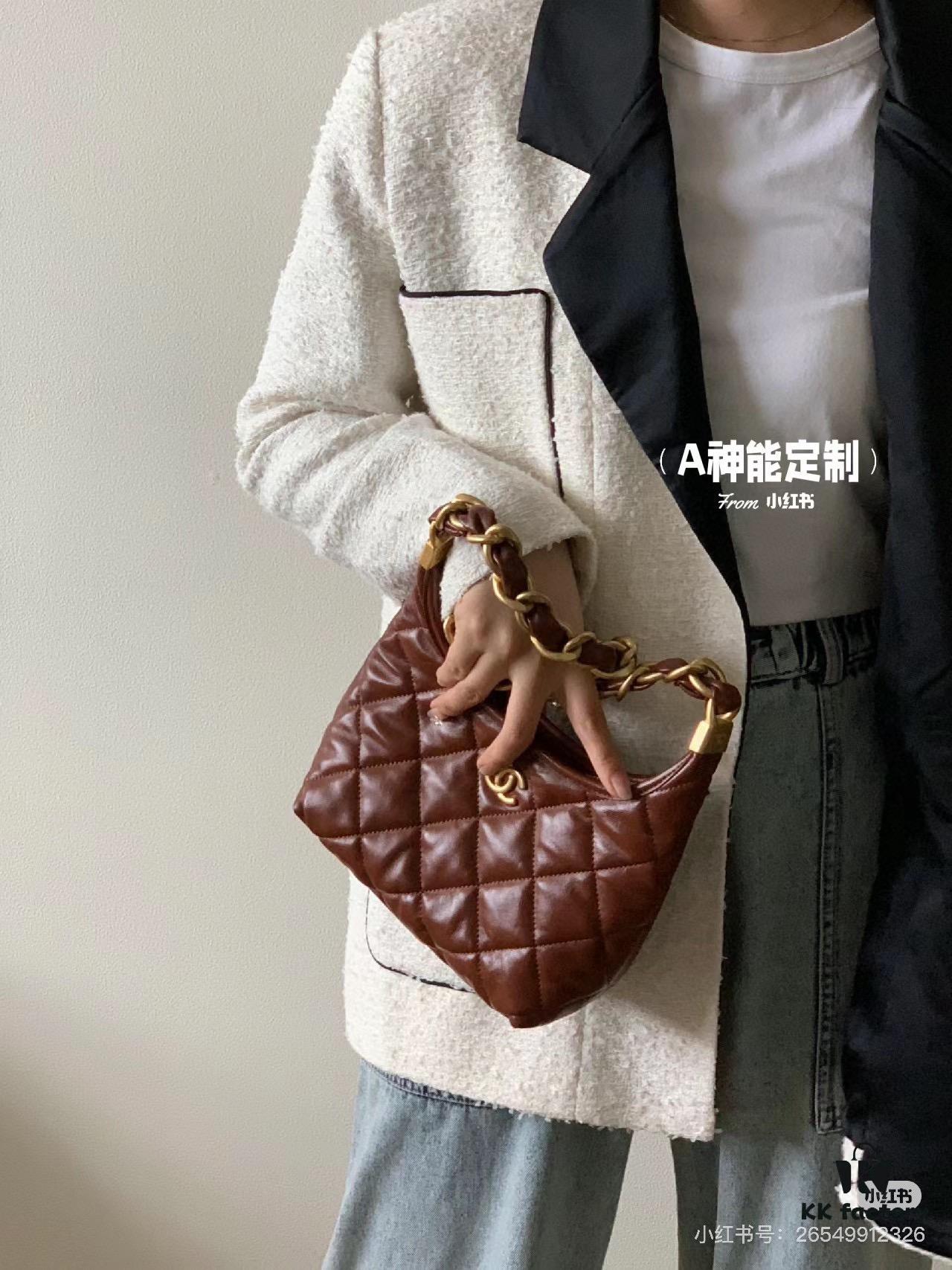 New Arrival Mini Unfiltered | Today's Must-Have: Chanel 24A Hobo 🖤