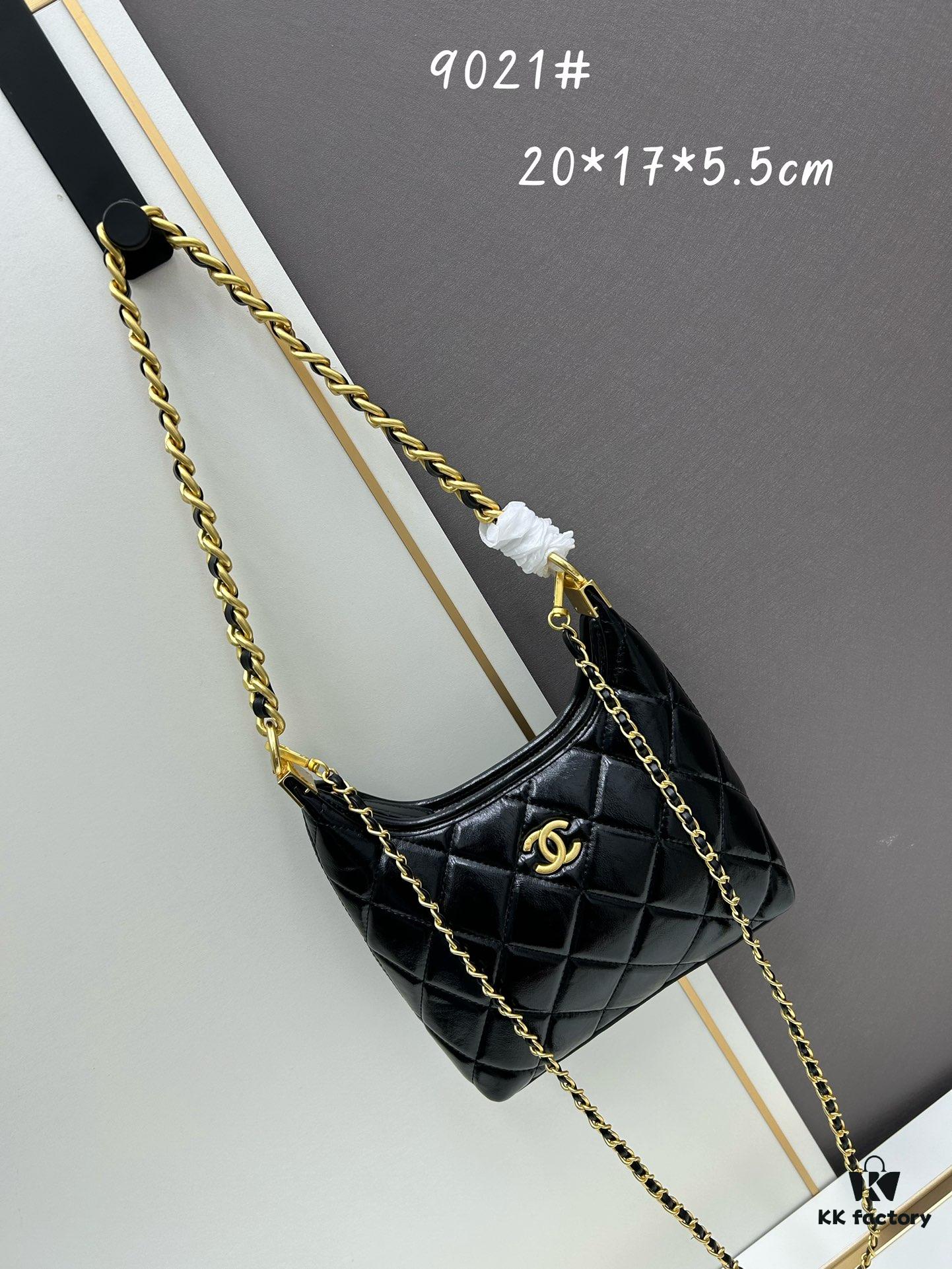 New Arrival Small Batch No Filter | Today's Must-Have: Chanel 24A Hobo 🖤