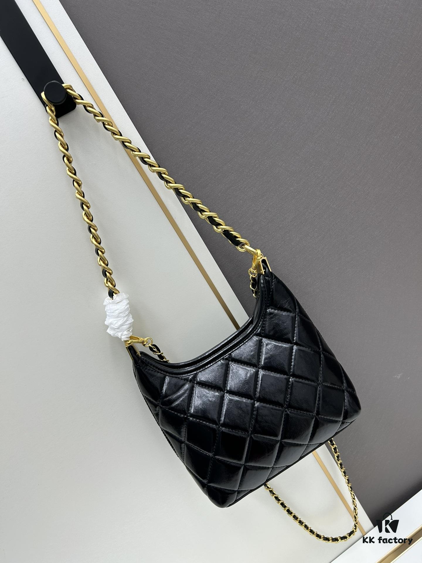 New Arrival Mini Unfiltered | Today's Must-Have: Chanel 24A Hobo ~ 🖤